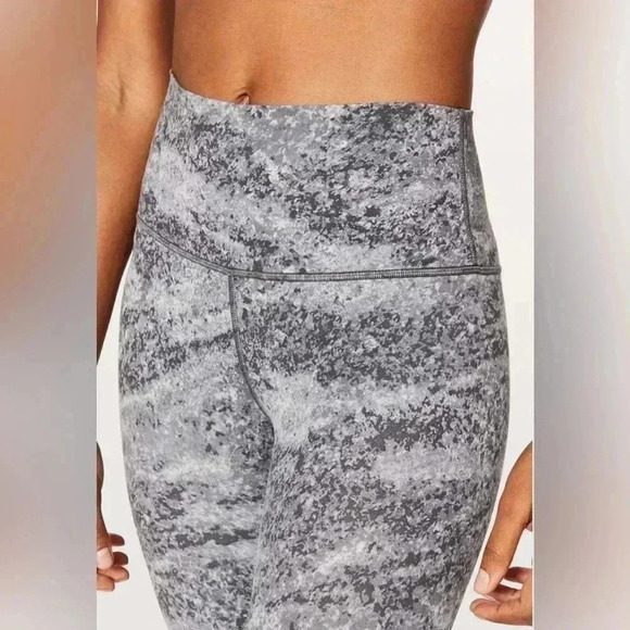 Lululemon Align Pant II 25" Size 8 Area  Ice Grey - Picture 4 of 13